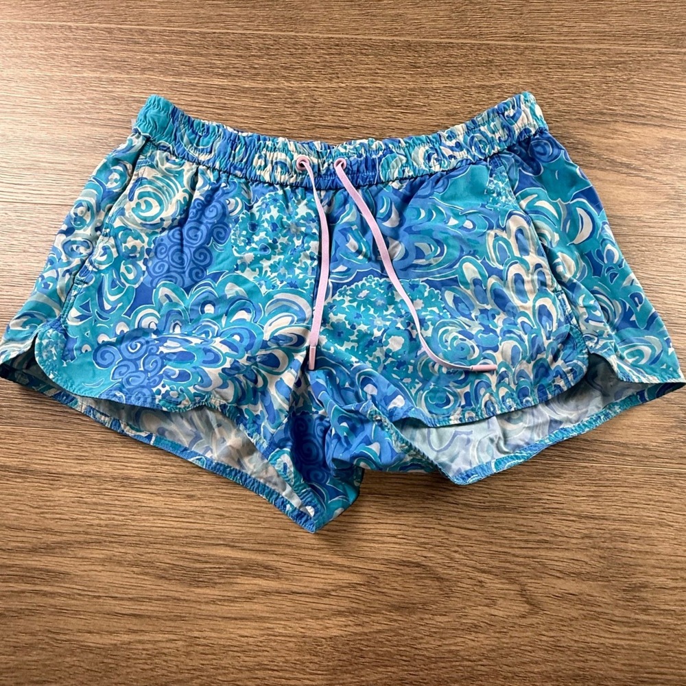 Lilly Pulitzer Luxletic Run Around Athletic Shorts 3" Inseam M Blue Print